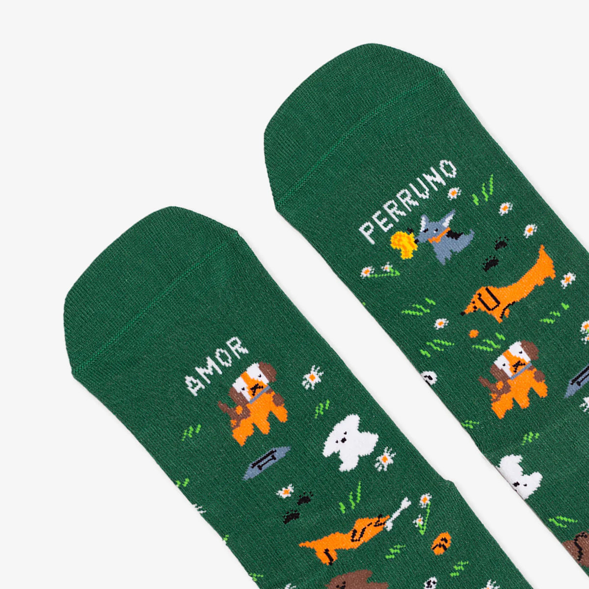 Calcetines amor perruno verdes con perritos diferentes dibujados detalle punta
