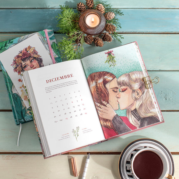 Portadilla de diciembre de la agenda de Esther Gili para 2024 con portada Sirena e interior a semana vista con malla de puntos