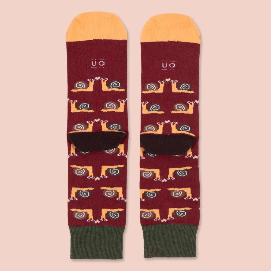 detalles de caracoles de los calcetines de UO