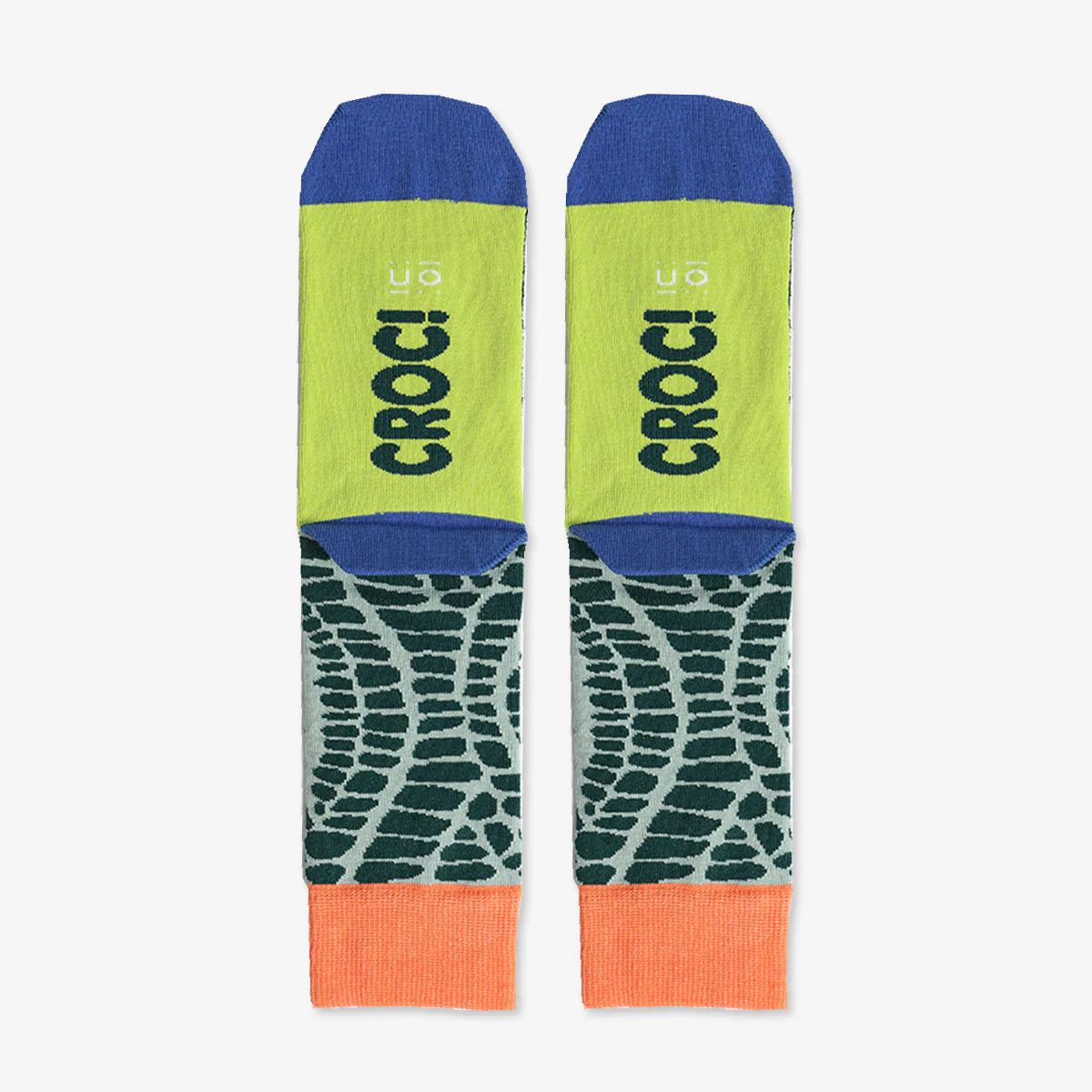 Parte de atrás de los calcetines mamidrila con la suela verde y la palabra croc!