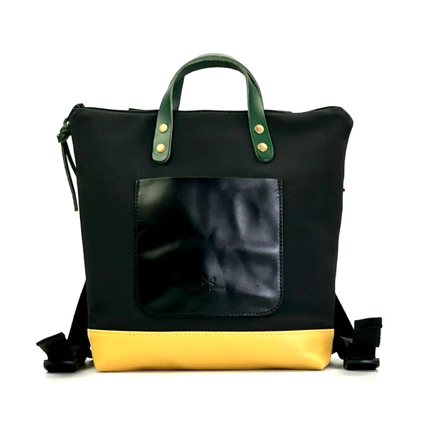 Mochila cuadrada negra y amarilla reciclada y fabricada en España de Daniel Chong