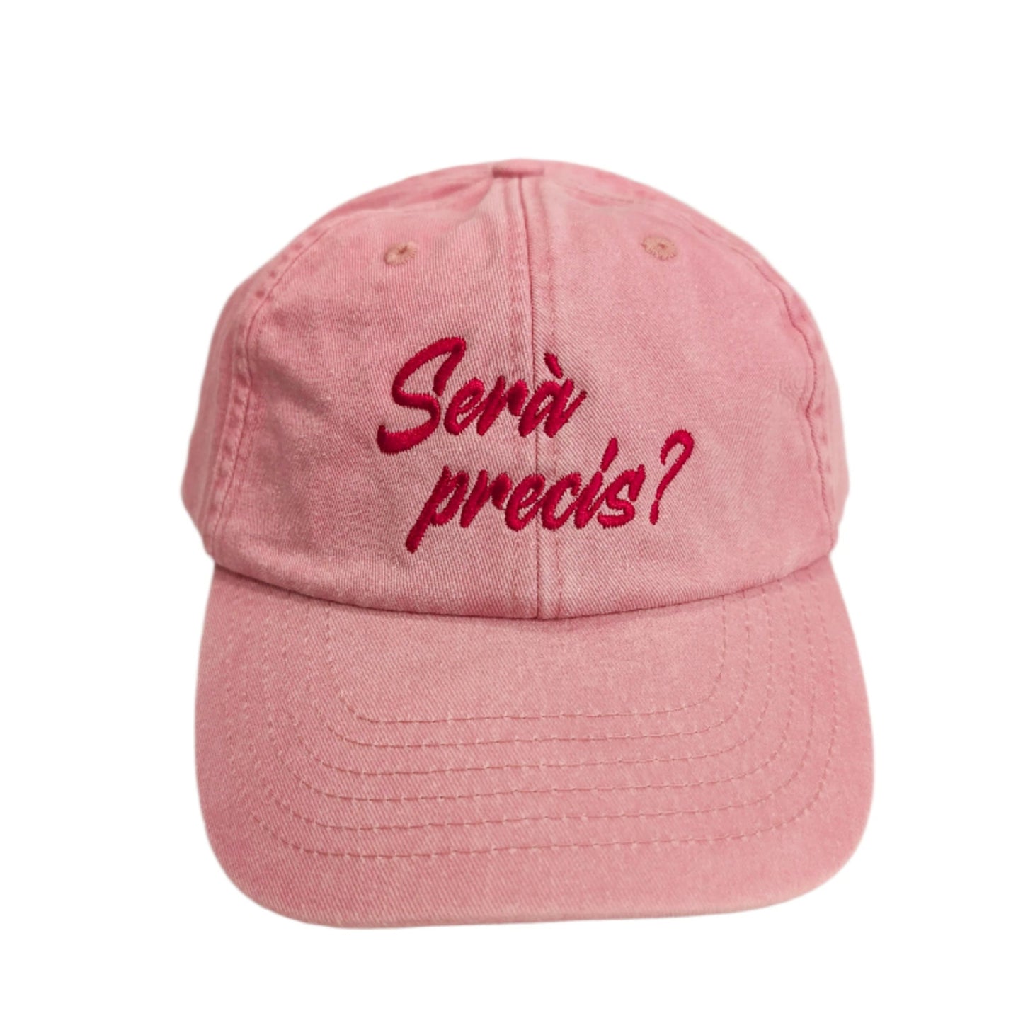 gorra de frente ajustable de algodón en color rosa con la fras "serà precís en color fucsia"