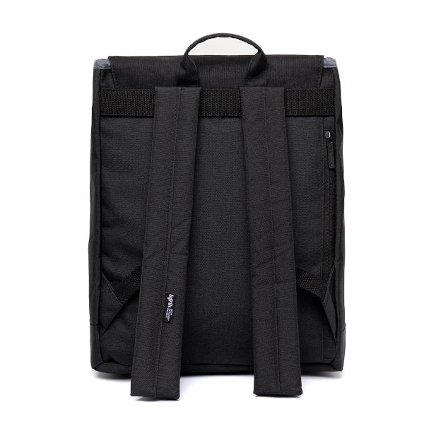 Parte trasera de la mochila negra Scout de Lefrik