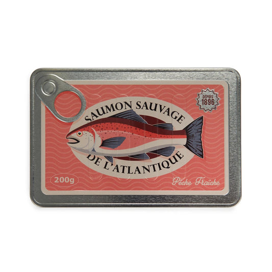 libreta en forma de lata de conservas en color rojo y con partes metálicas y un salmón en el centro con el texto Saumon sauvage de l'atlantique