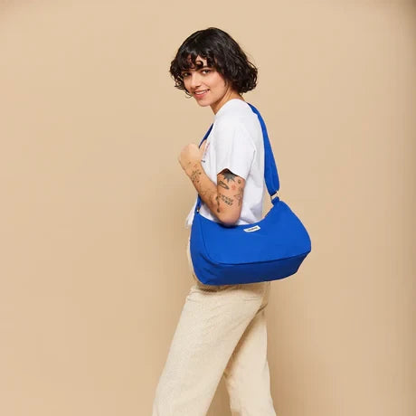 Bolsa Rosa color azul eléctrico de Hindbag