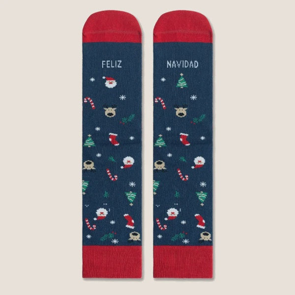 Calcetines de Feliz Navidad con estampado de motivos navideños: Papá Nöel, reno, bastones de caramelo y árbol de Navidad