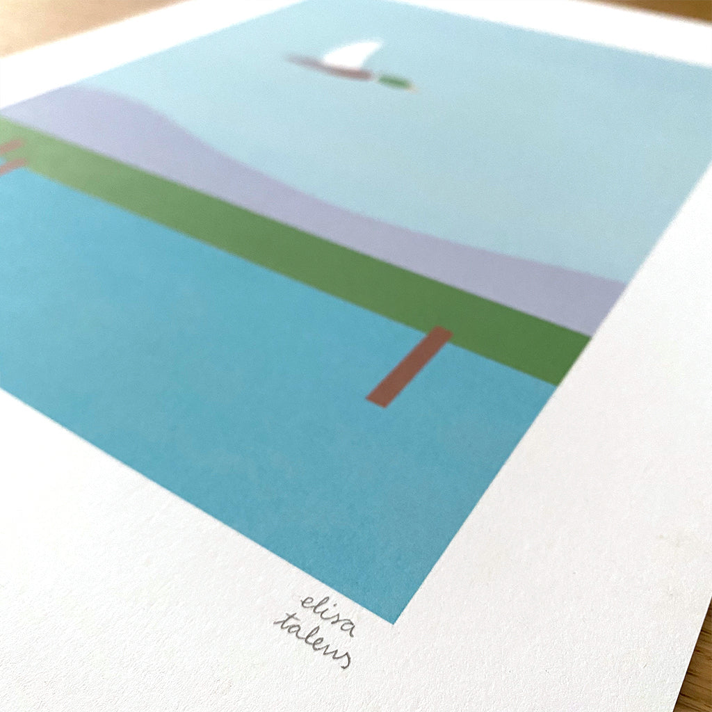 Detalle de la firma en la ilustración de Elisa Talens La Albufera de Valencia con un pato sobre cielo azul