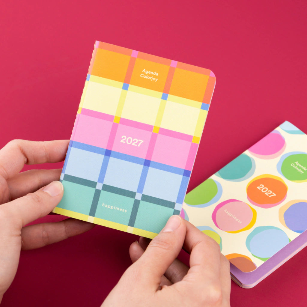 agenda colorjoy de la colección happimess de Monoblock con la portada de cuadrados de colores