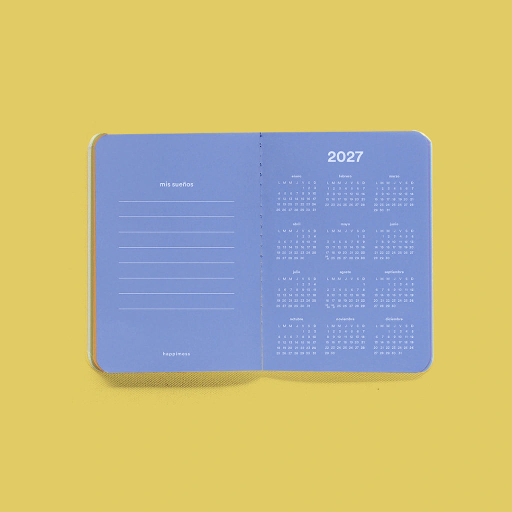 spread en color morado del calendario anual del 2027