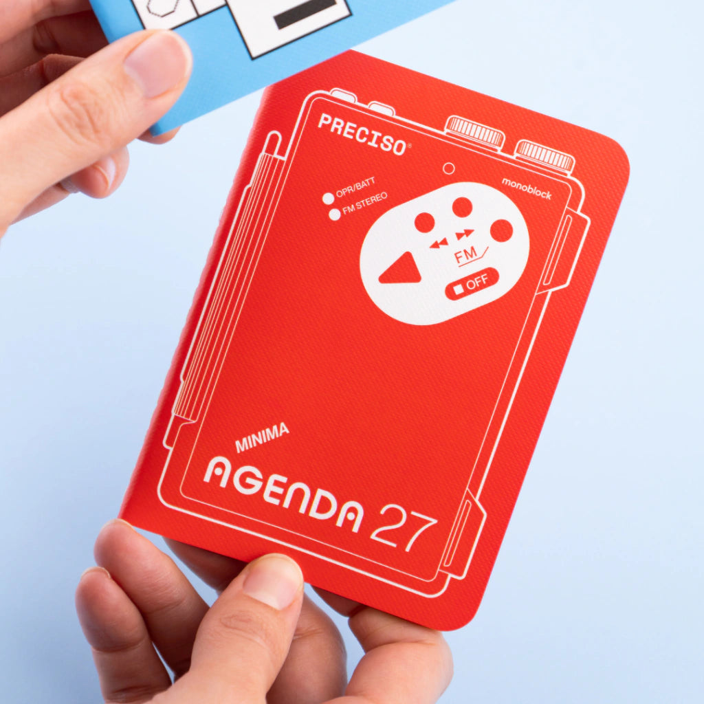 portada de la agenda Stereo de la colección Preciso de Monoblock en color rojo y con un dibujo de una radio a pilas en color blanco
