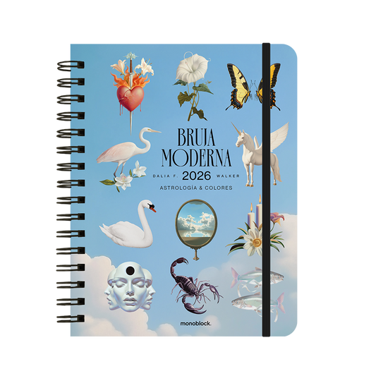 Agenda 2026 de la Bruja Moderna con formato semanal y portada de un cielo azul con elementos místicos