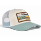 Gorra con visera del barrio del Cabañal en Valencia con un parche bordado con el diseño de una barca y redes de pesca en colores azules