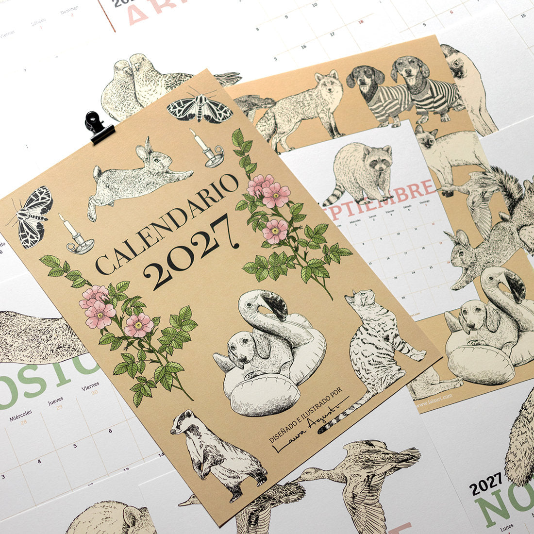 Portada y láminas mensuales del calendario de pared 2027 ilustrado por Laura Agustí con animales