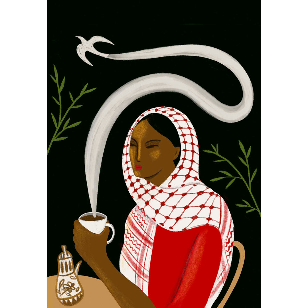 mujer con pañuelo palestino rojo sujetando una taza de café