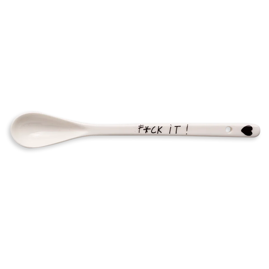 Cucharilla de cerámica con el mensaje F*ck it! escrito en el mango 