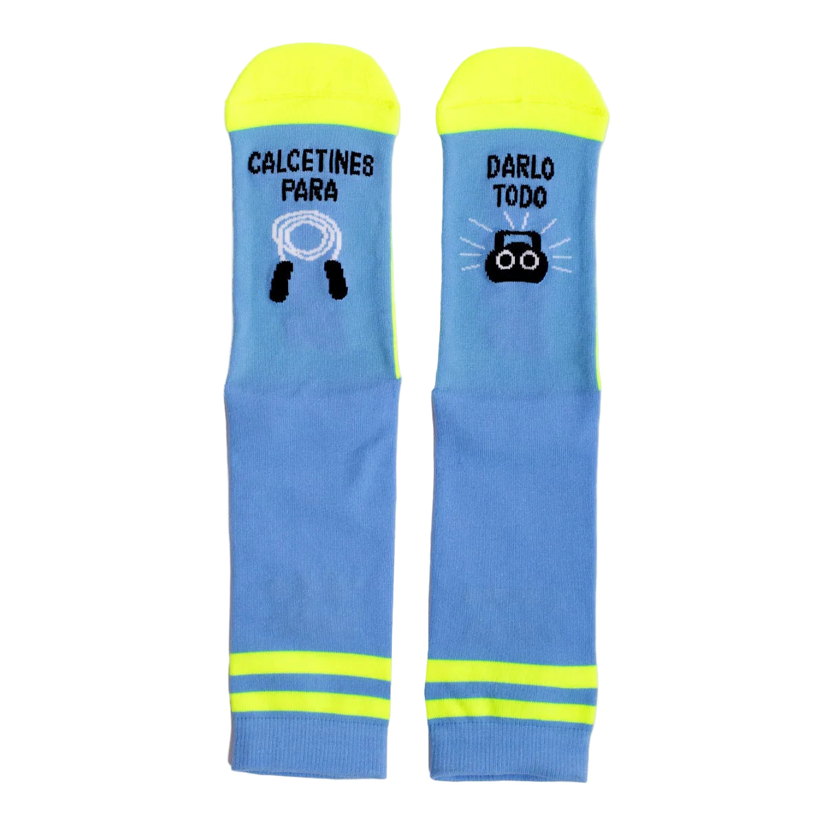 Punteras con los calcetines deportivos con el mensaje "Calcetines para darlo todo" en azul y amarillo fosforito