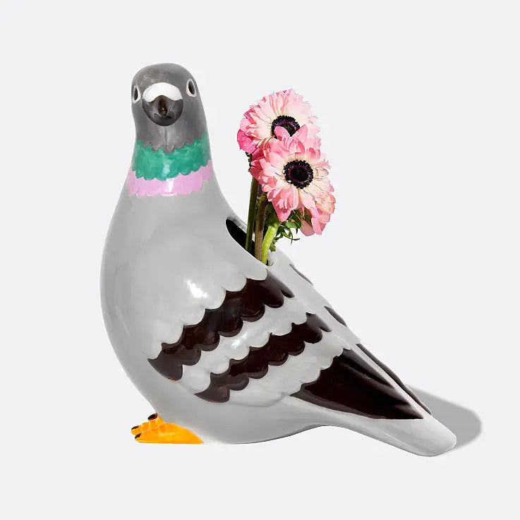 Jarrón de cerámica con forma de paloma de Doiy con flores rosas