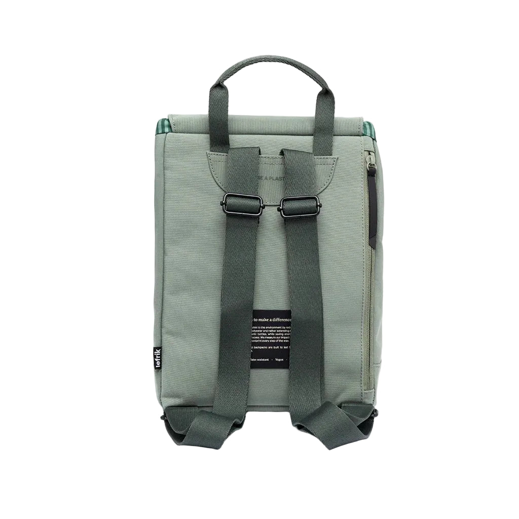 Vista trasera de la mochila Kaut mini Arles Acacia de Lefrik, con tirantes ajustables, asa superior y bolsillo con cremallera.