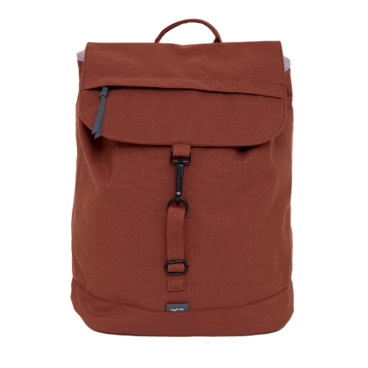 parte delantera de la mochila modelo scout arles de lefrik en color marrón rojizo bronze con un enganche metálico y una cremallera en la solapa de cierra y una etiqueta con la marca lefrik escrita