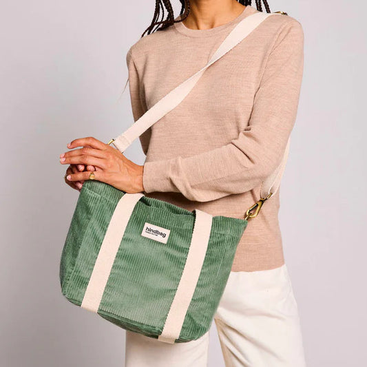 Bolso de mano mini Louise de pana color verde agua de Hindbag