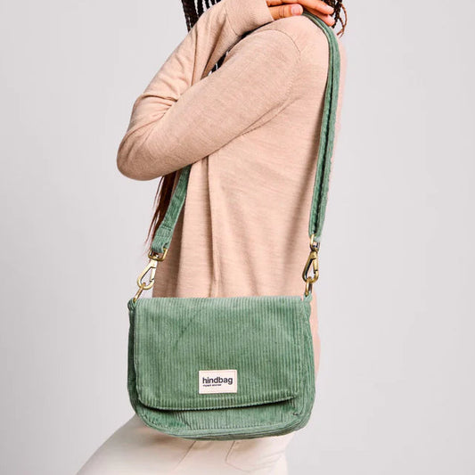 Bolsa Margault de pana color verde agua de Hindbag
