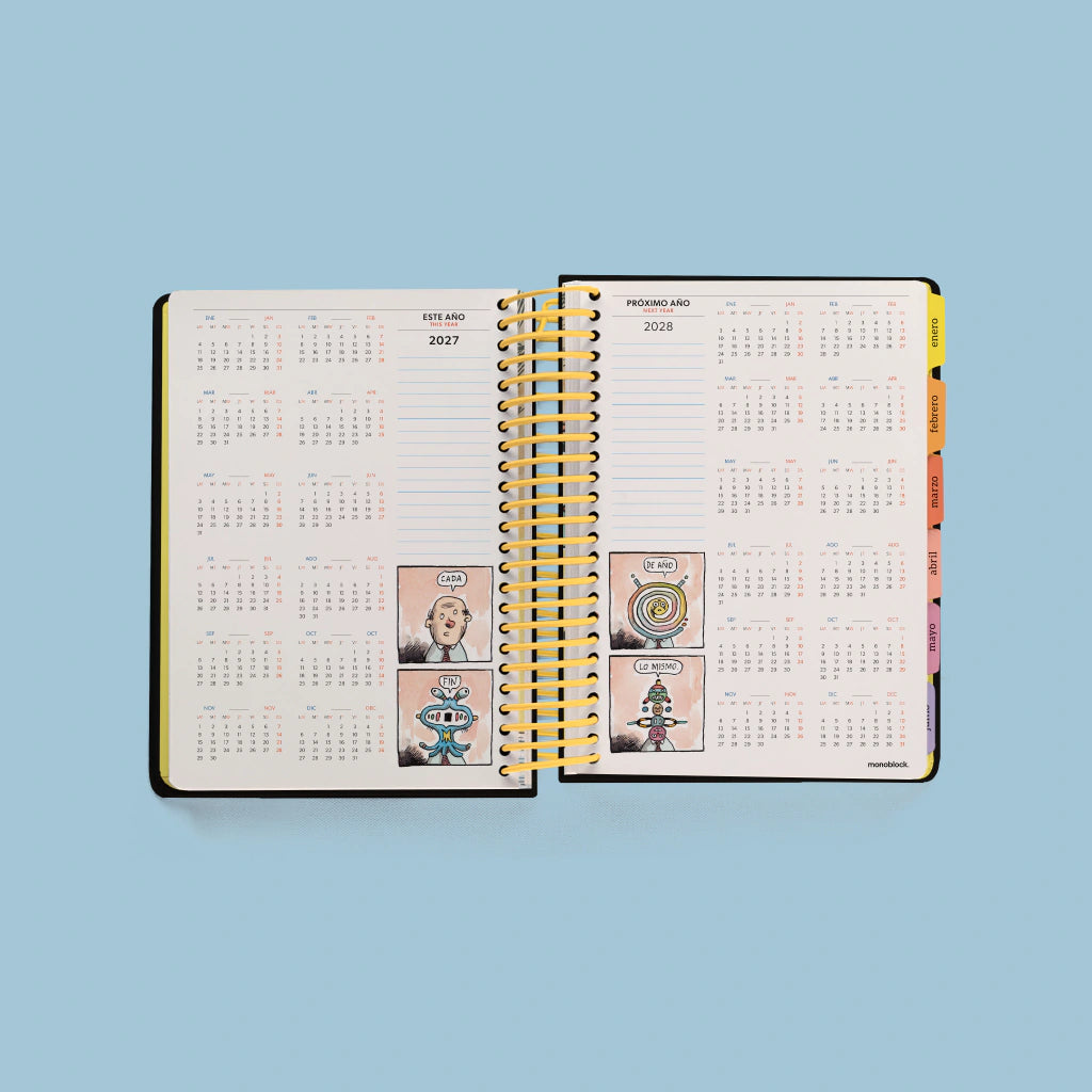 Páginas de planificador anual 2027 y 2028 de agenda Macanudo de Liniers con viñetas de personajes y pestañas mensuales de colores