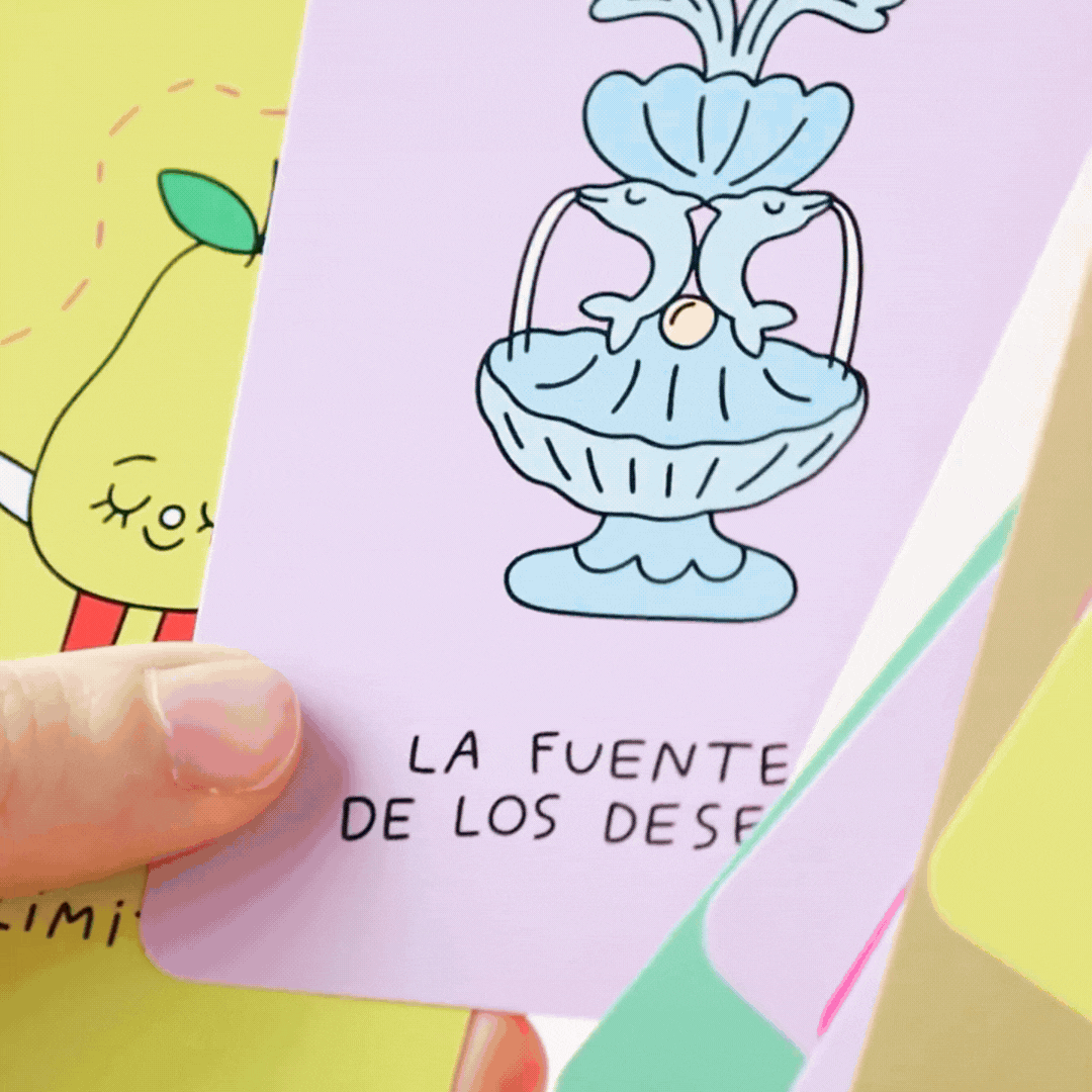 Gif de la baraja de cartas oráculo para la vida de la artista argentina Flo Meije