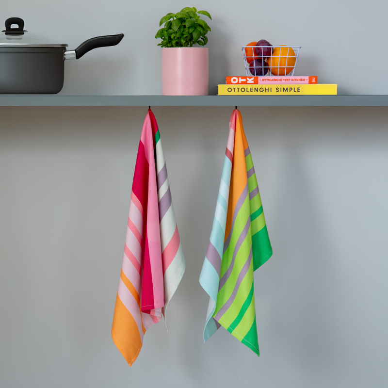 Juego de paños de cocina de rayas de colores de la marca Remember.