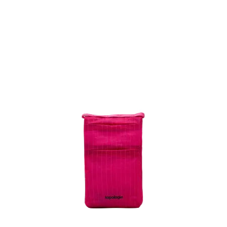 Bolso pequeño para llevar el móvil de Topologie en color rosa fucsia con tejido ripstop