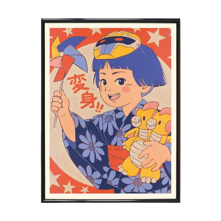 Print del estudio Yeaaah con una chica en kimono japonés con un molinillo de viento y un peluche de dos cabezas gritando "Transformación"