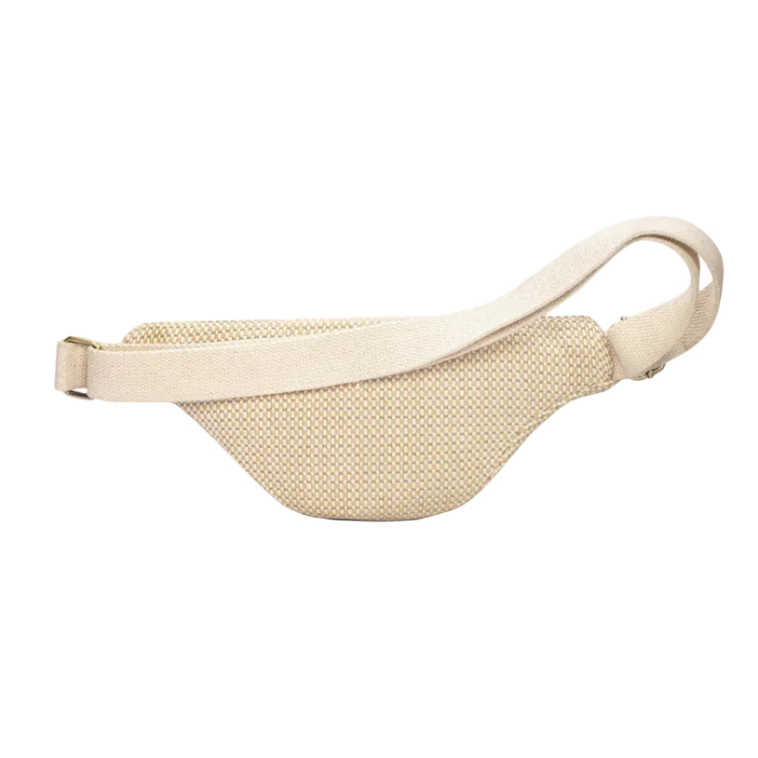 Parte trasera de la riñonera Olivia en tejido tranzado en colores crudo de la marca francesa Hindbag