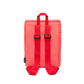 Vista trasera de la mochila pequeña reciclada e impermeable Scout mini de la marca española Lefrik en color rosa coral