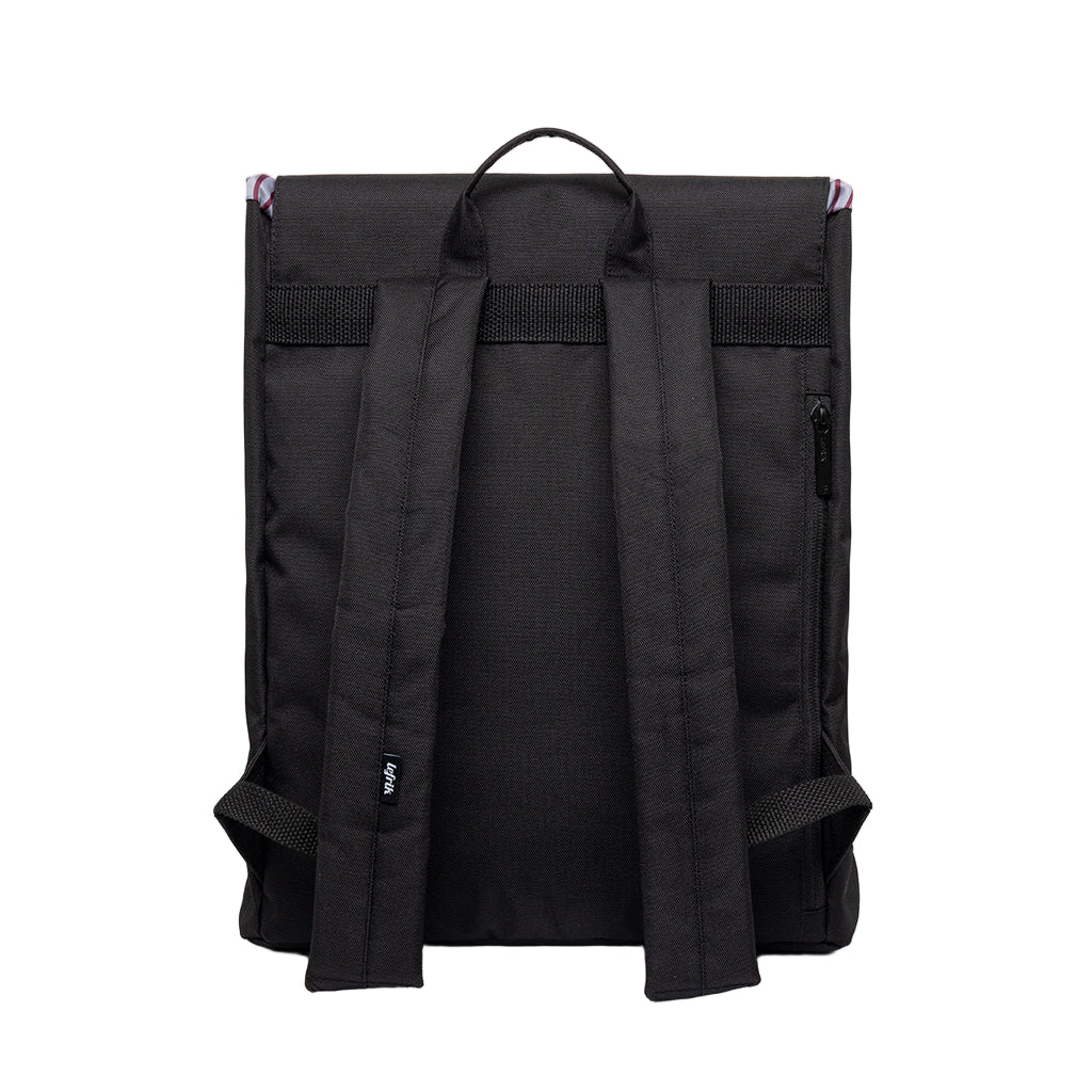 Parte trasera de la mochila negra Scout de Lefrik