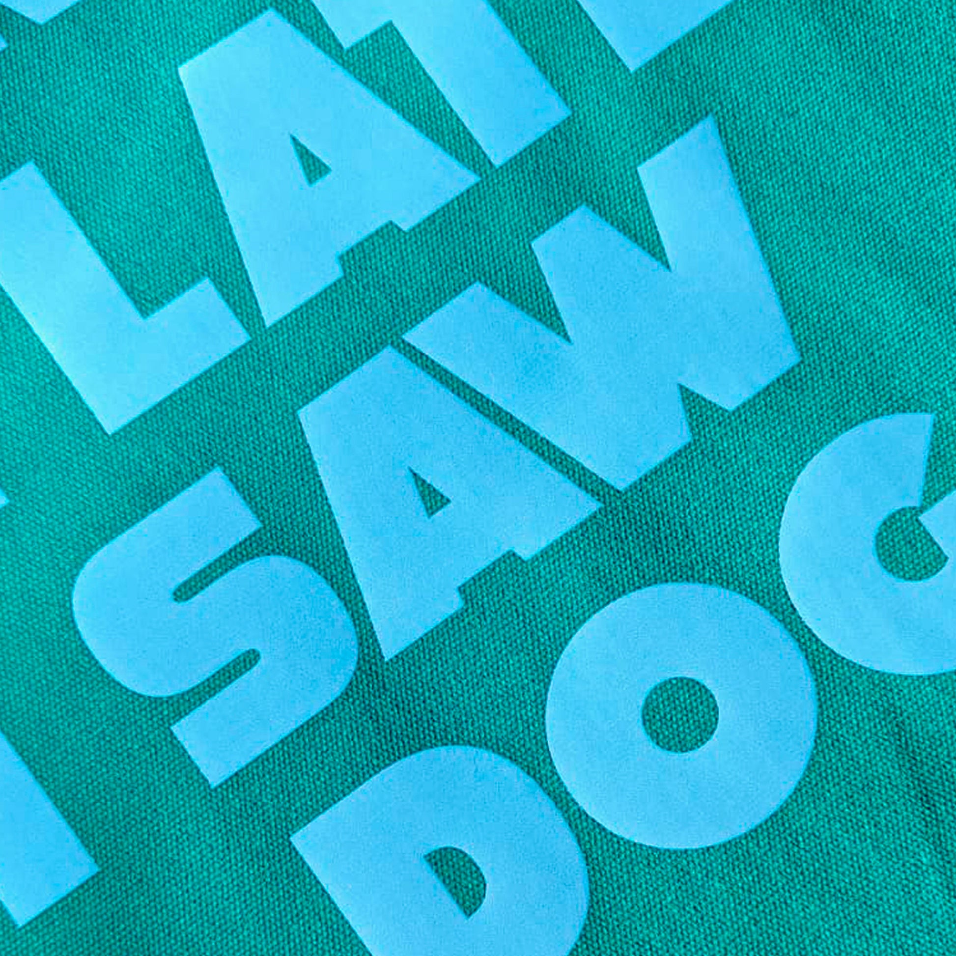 Detalle de la estampación de la tote de laura ortiz sorry i'm late i saw a dog