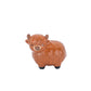 Token de vaca sonriente marrón de las altas tierras sobre fondo blanco