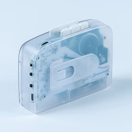 Parte trasera del walkman transparente para reproducir cintas de cassette con trabilla para enganchar en el pantalón