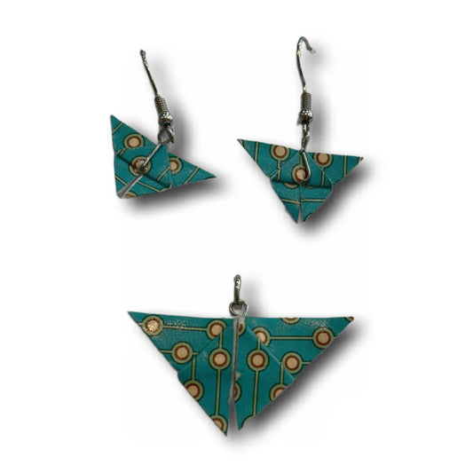 Conjunto pendientes y collar de mariposas de papel origami