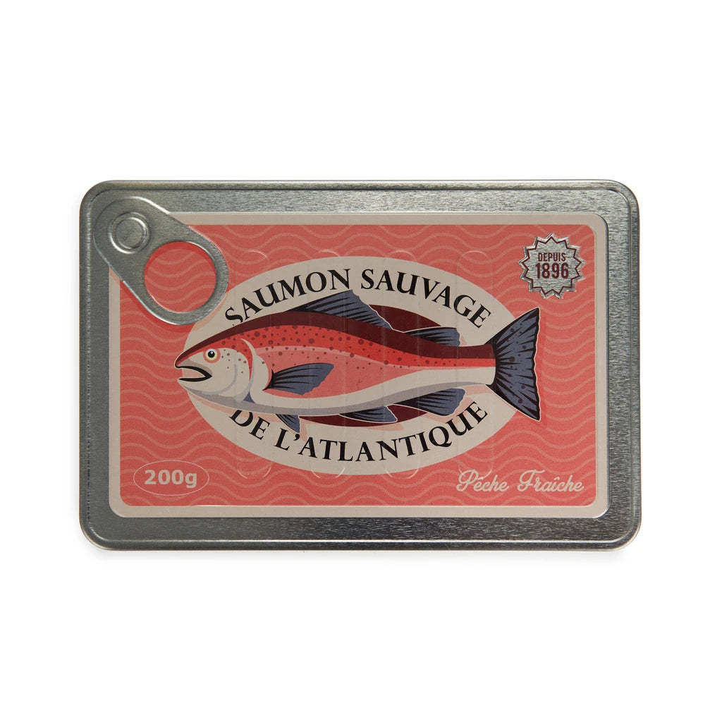libreta en forma de lata de conservas en color rojo y con partes metálicas y un salmón en el centro con el texto Saumon sauvage de l'atlantique