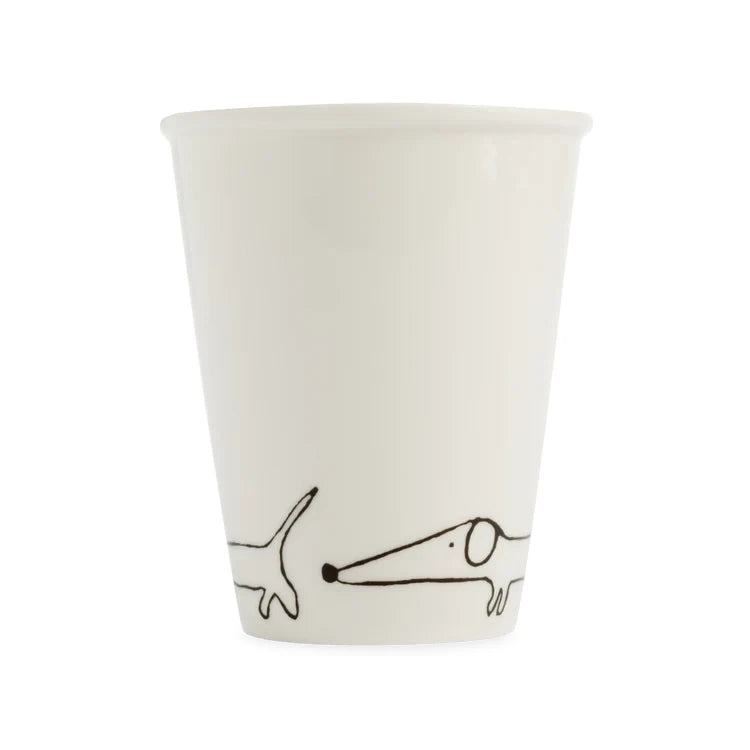taza de porcelana con el dibujo de un perro salchicha rodeando la taza en línea negra
