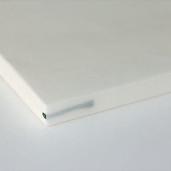 Lomo del cuaderno de papel japonés de hojas a rayas tamaño A5