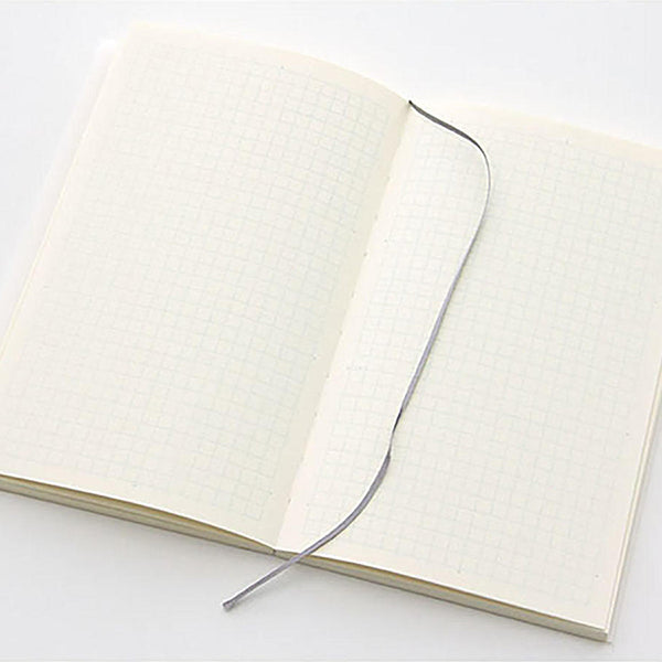 Cuaderno MD de Midori con papel japonés de alta calidad tamaño B6 Slim alargado con hojas a cuadros y marcapáginas de seda gris