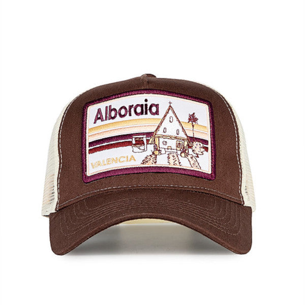 Gorra Alboraia (Valencia) con visera y en color marrón y con una ilustración de una barraca de Alboraia bordada