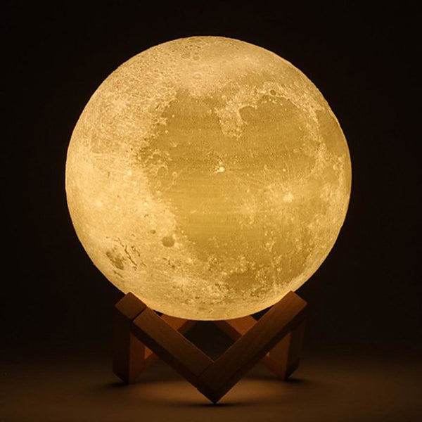 Lámpara led con la reproducción de la Luna y soporte de Madera con ilunación cálida