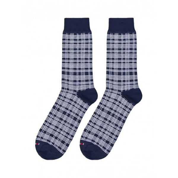 Calcetines con el estampado típico del mocador fallero, a cuadros azul y blanco.