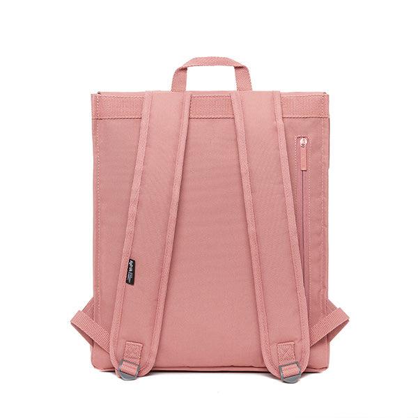 Parte de atrás de la mochila rosa 100% reciclada con asas ajustables de la marca Lefrik