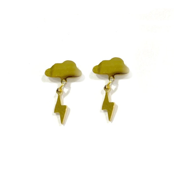 Pendientes pequeños de acero inoxidable dorado en forma de nube con colgante de rayo