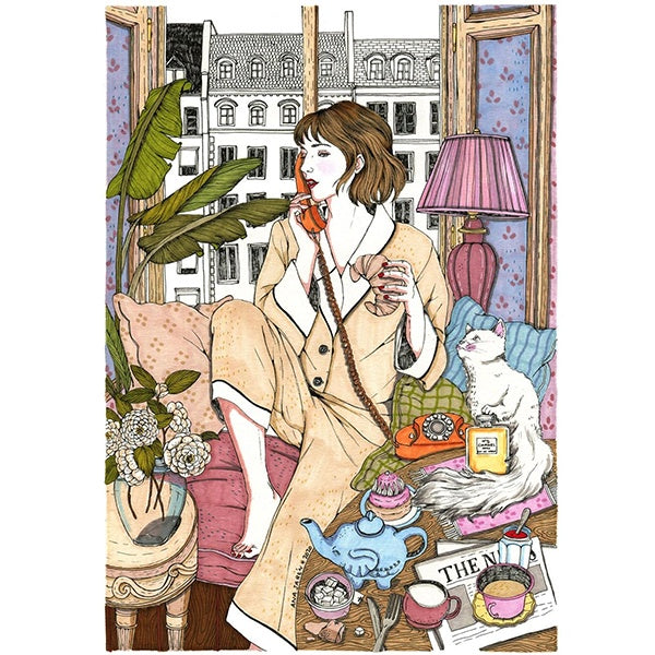 Ilustración de Ana Jarén de una mujer en pijama hablando por teléfono y desayunando junto a su gata