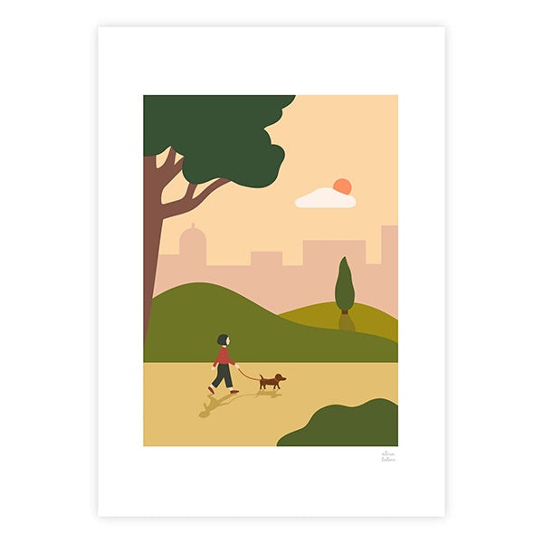 Print de Elisa Talens con ilustración de una chica paseando a un perro salchicha por el parque con la ciudad de fondo